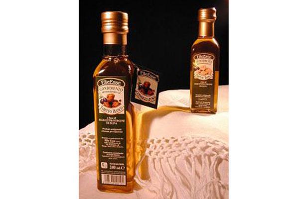 Olio extra vergine di oliva aromatizzato al tartufo bianco 250 ml 1